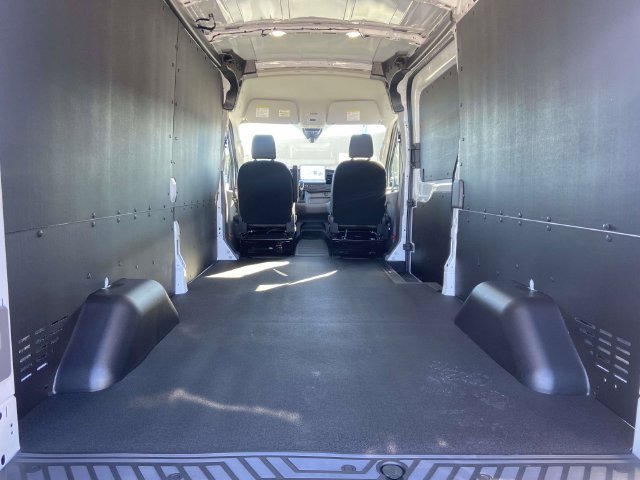 New 2026 Ford Transit 250 148 Medium Roof w/ Load Area Protection Package RWD image 13