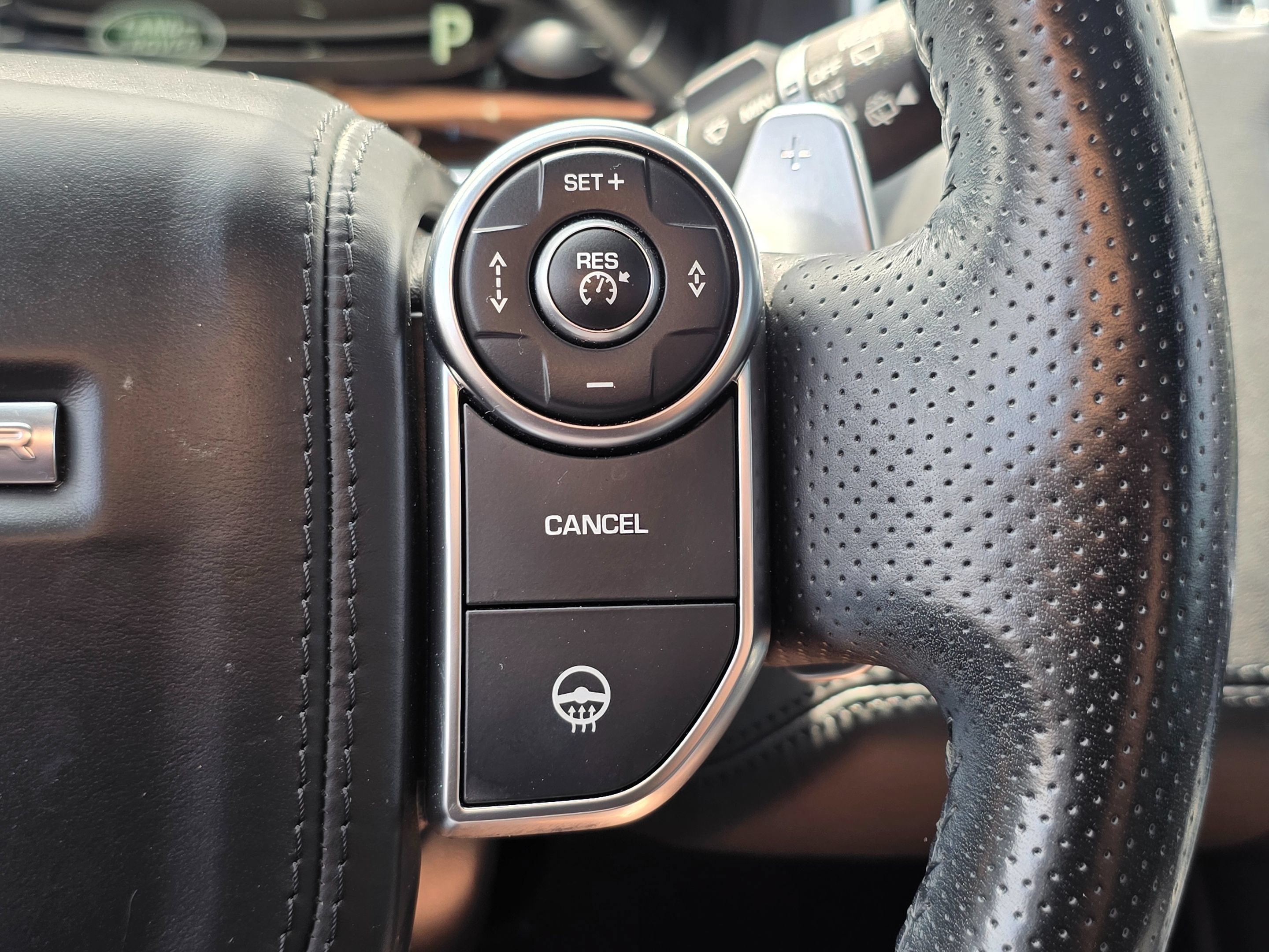 Used 2017 Land Rover Range Rover Sport Autobiography AWD/4WD image 31