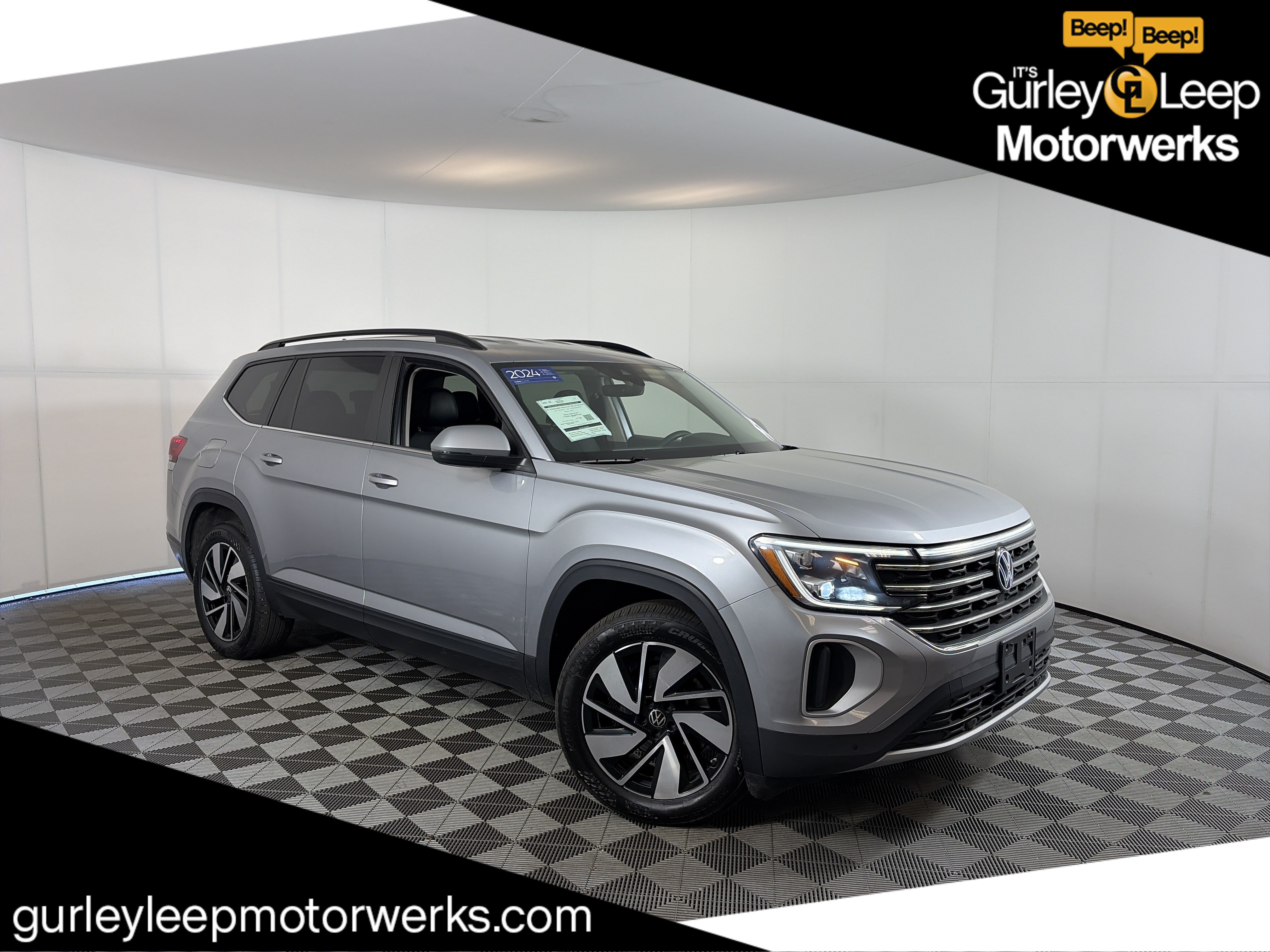 Used 2024 Volkswagen Atlas SE AWD/4WD image 1
