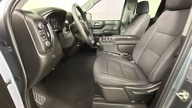 Used 2019 Chevrolet Silverado 1500 Custom w/ Custom Value Package AWD/4WD image 12