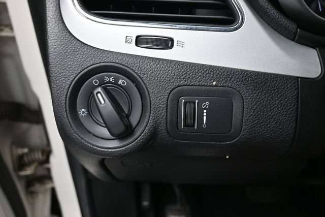 Used 2016 Dodge Journey SE w/ Flexible Seating Group FWD image 29