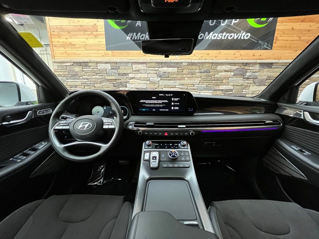Used 2025 Hyundai Palisade Calligraphy image 16