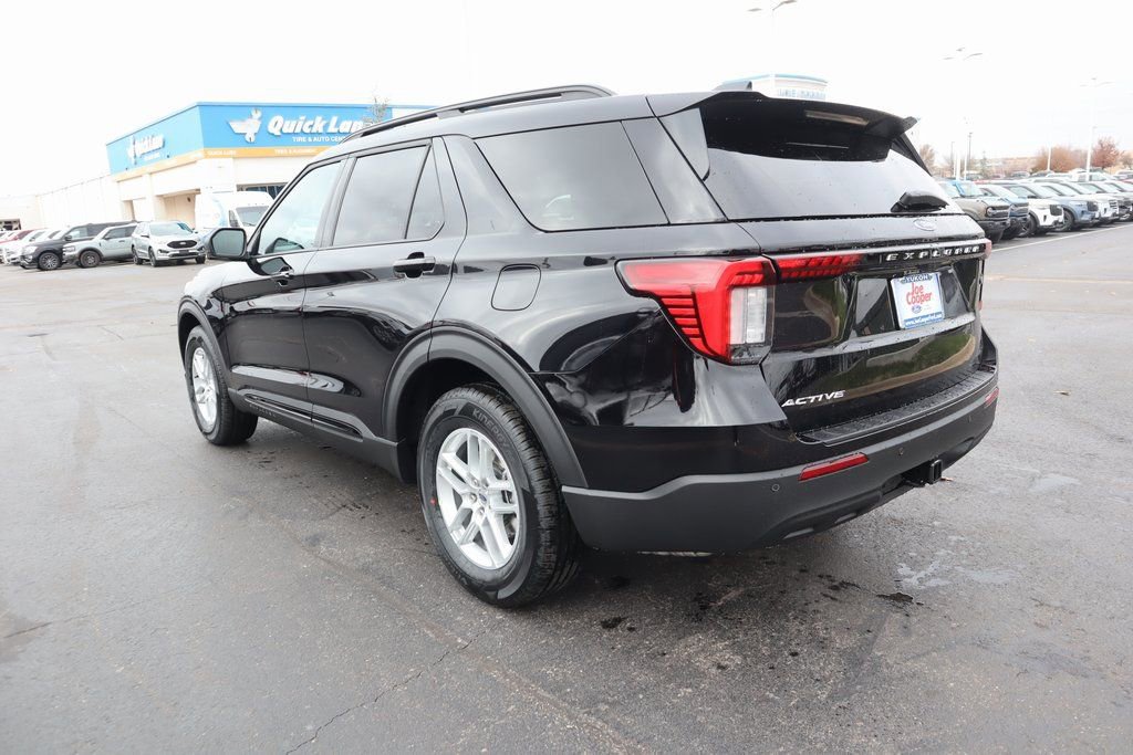 New 2026 Ford Explorer Active image 24
