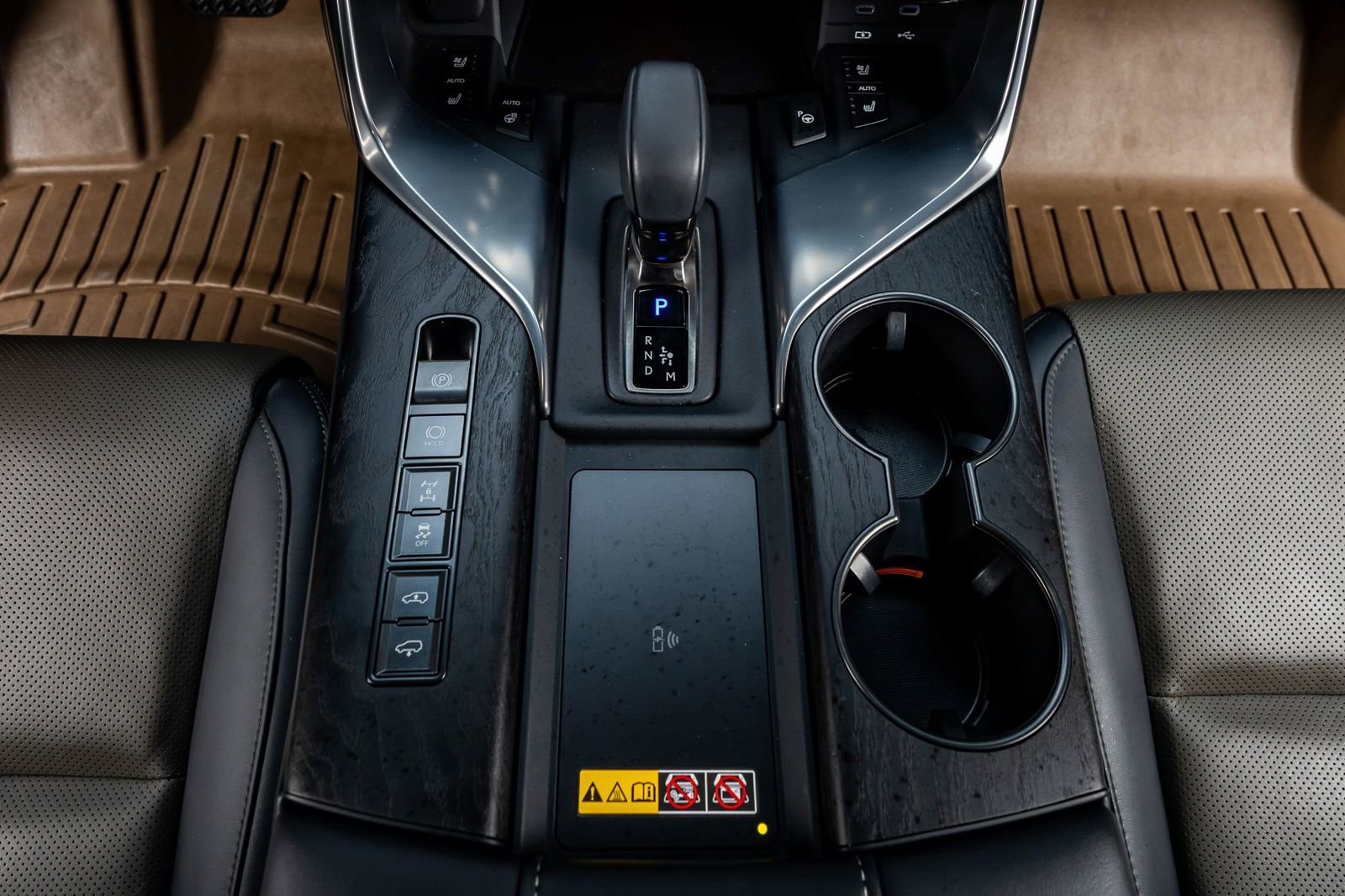 Used 2025 Lexus LX 700h Overtrail image 26