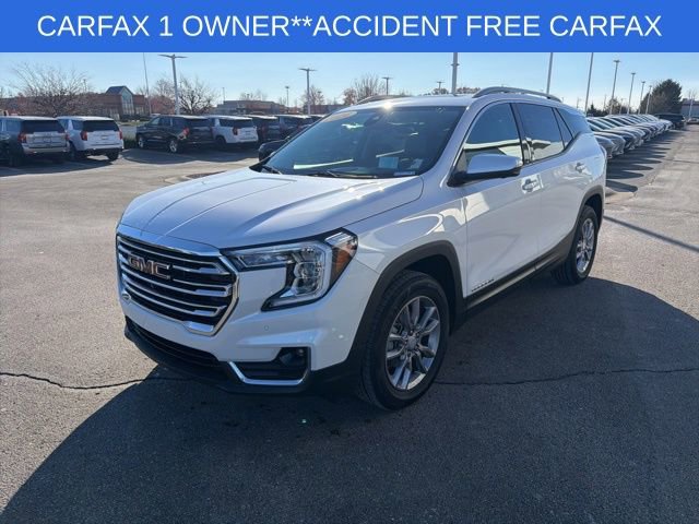 Used 2024 GMC Terrain SLT w/ Infotainment Package II image 5