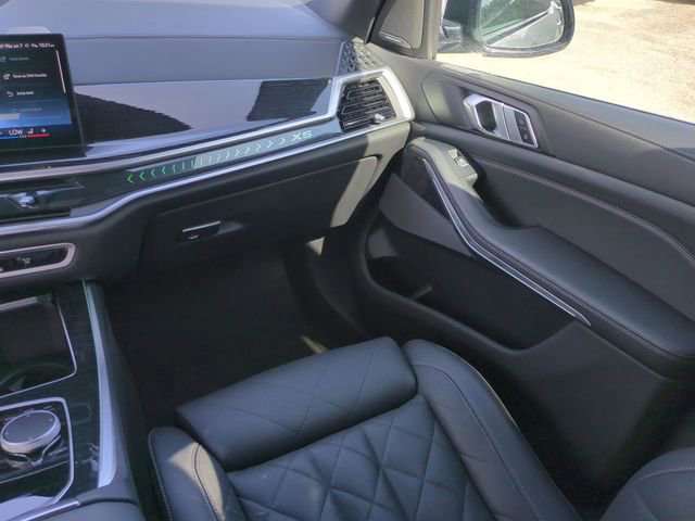 Used 2025 BMW X5 sDrive40i w/ M Sport Package image 18