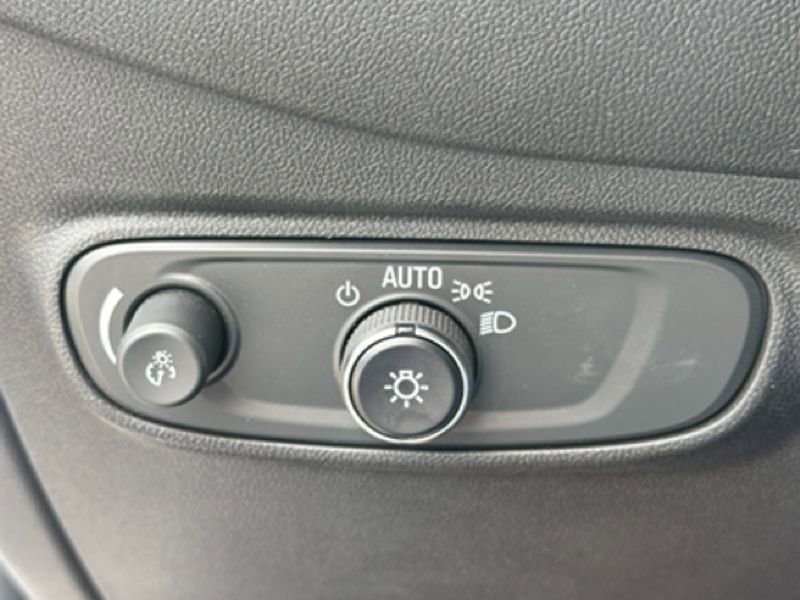 Used 2024 Chevrolet Equinox LT image 9
