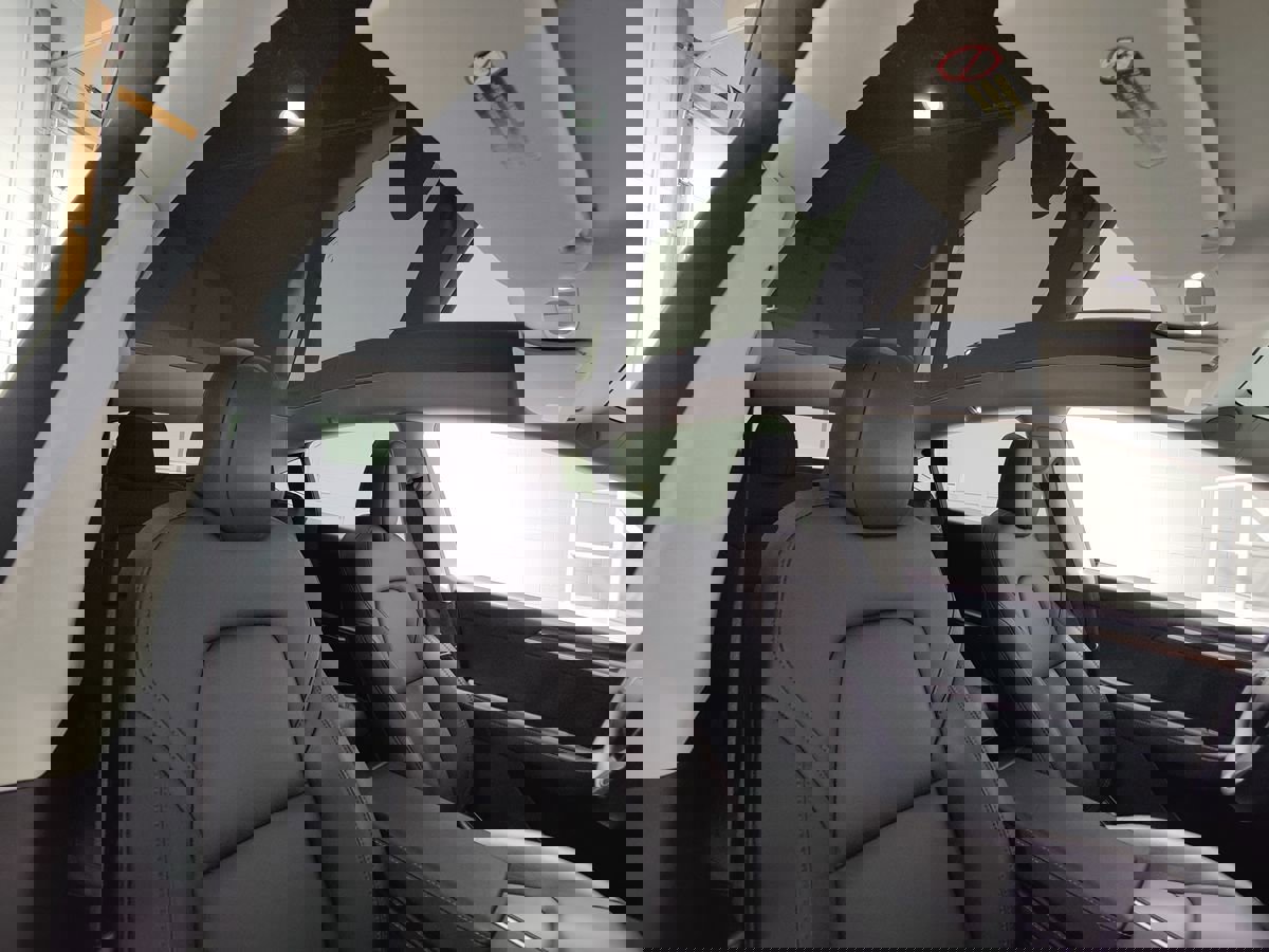 Used 2023 Tesla Model Y Long Range image 14