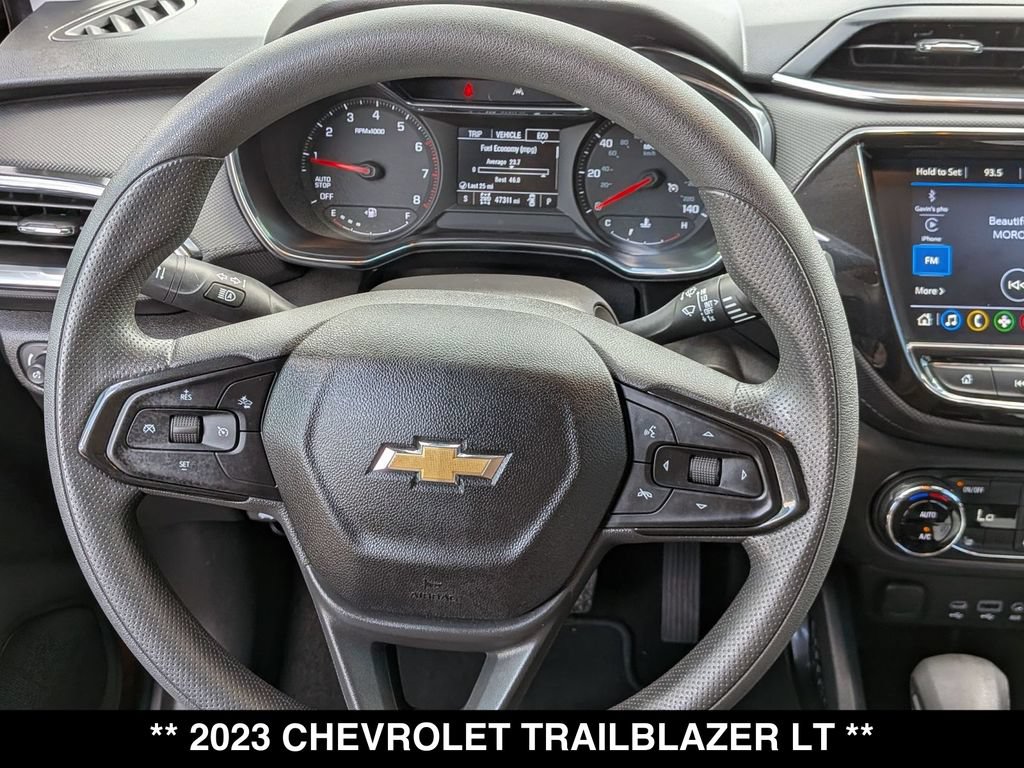 Used 2023 Chevrolet TrailBlazer LT w/ Convenience Package AWD/4WD image 19