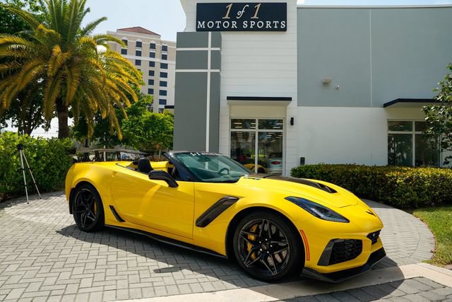 Used 2019 Chevrolet Corvette ZR1 RWD image 1