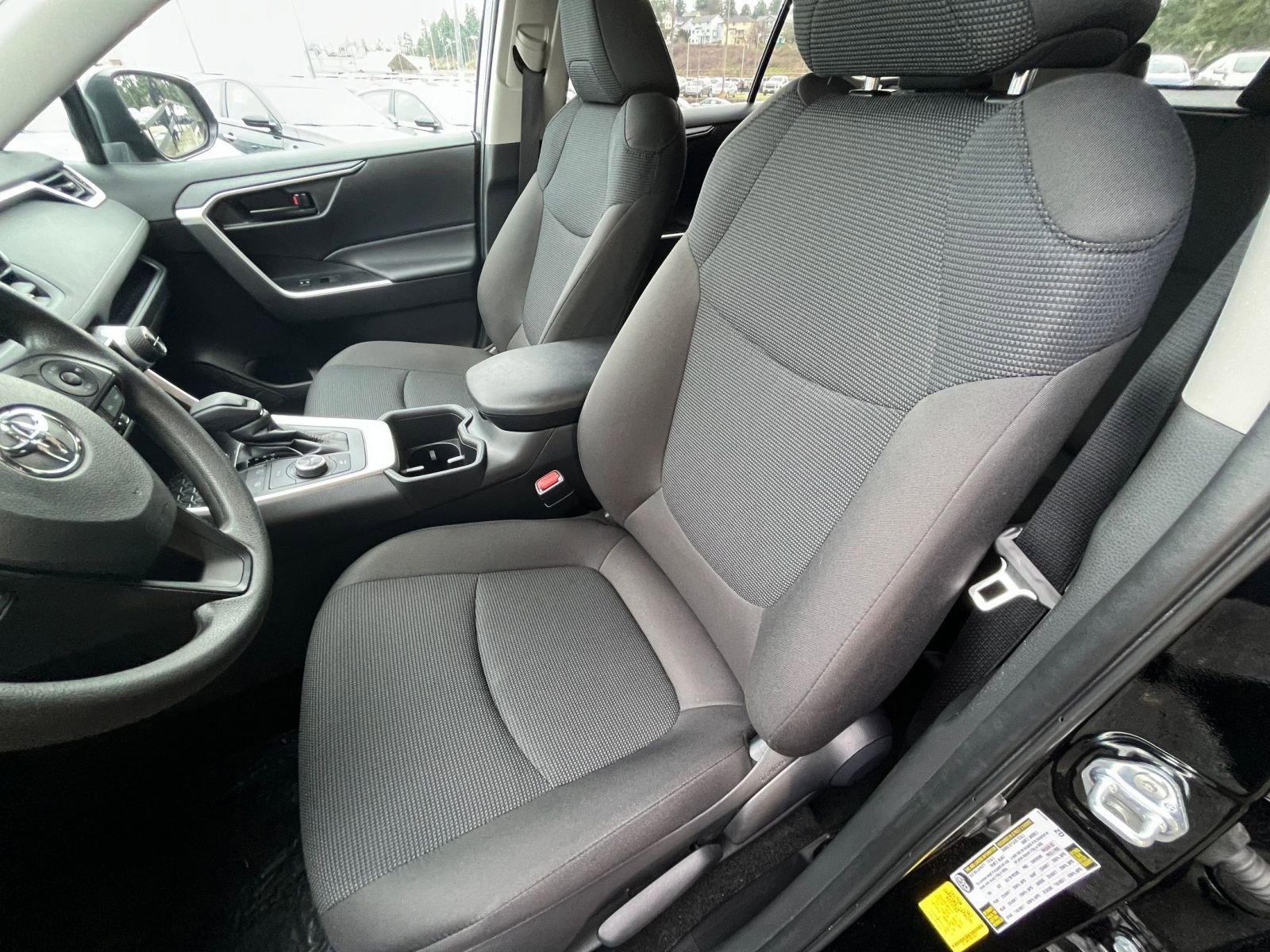 Used 2025 Toyota RAV4 XLE w/ Convenience Package image 38