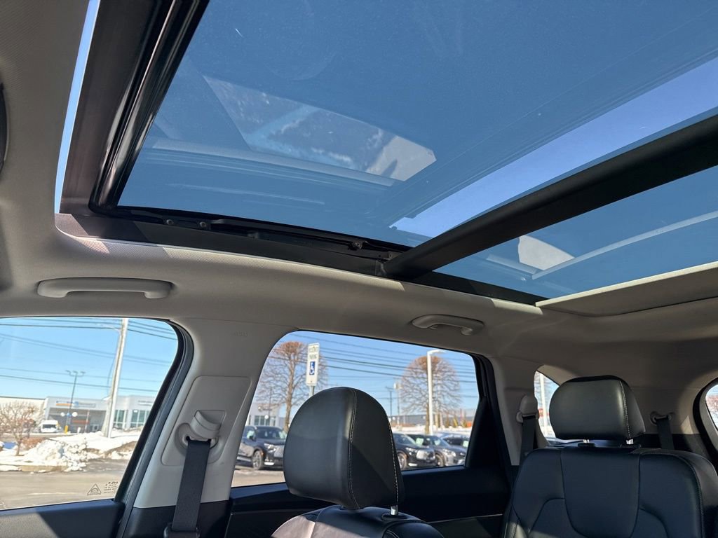 Used 2022 Kia Sorento SX image 17