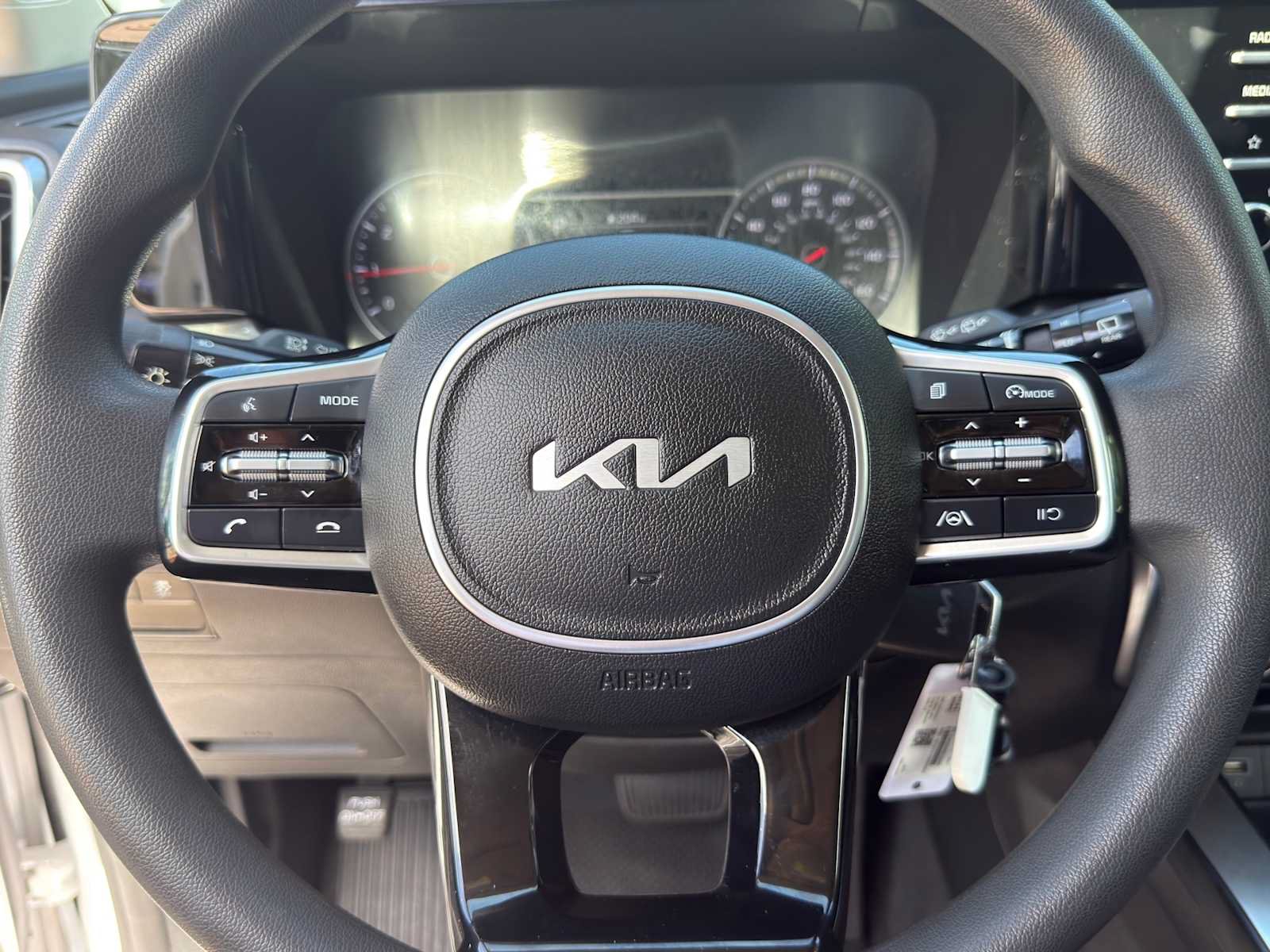Certified 2023 Kia Sorento LX FWD image 22