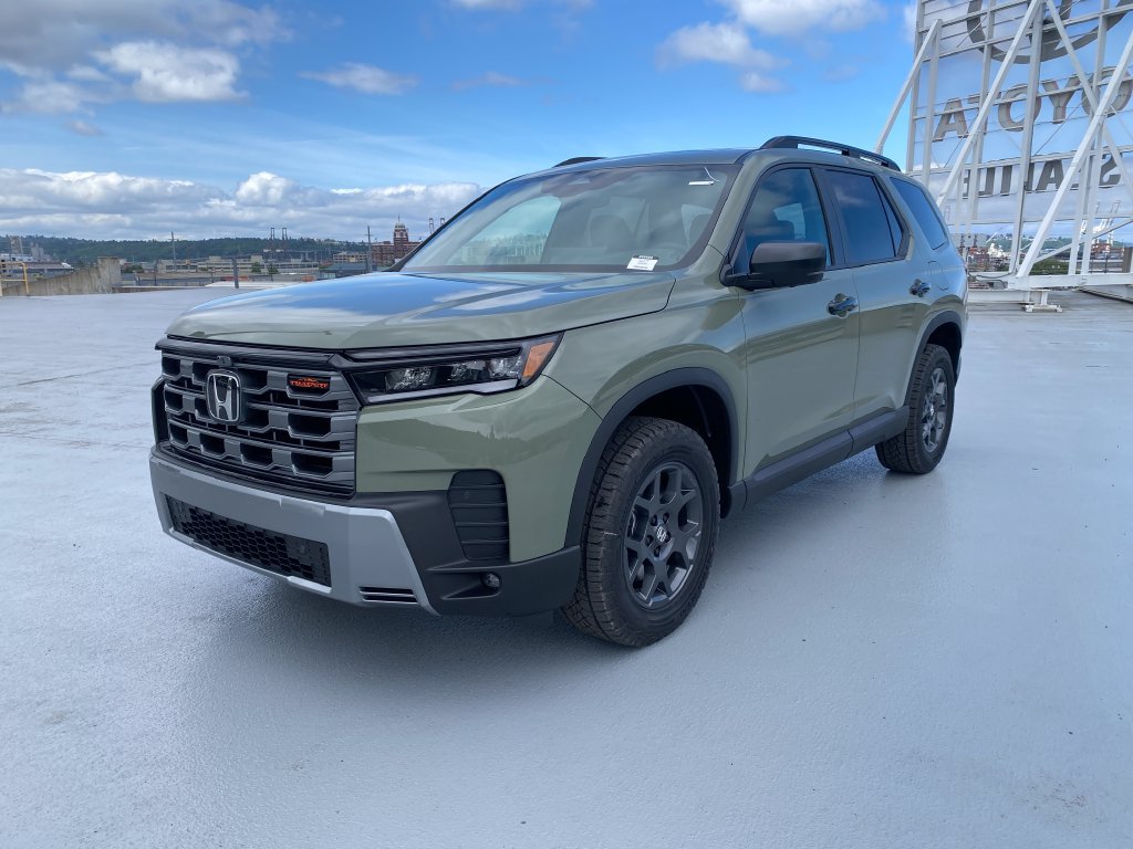 New 2026 Honda Pilot TrailSport image 7