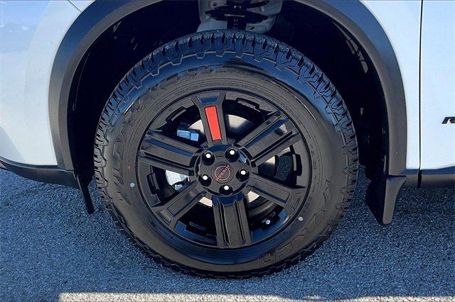 New 2026 Nissan Rogue SV image 8