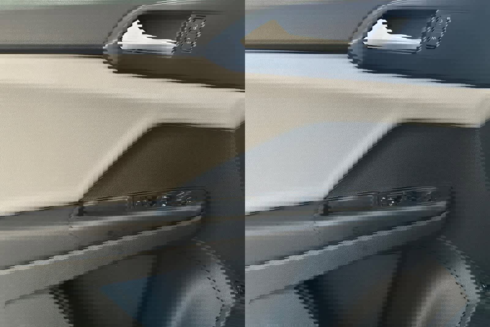 Used 2022 Volkswagen Taos SE image 12