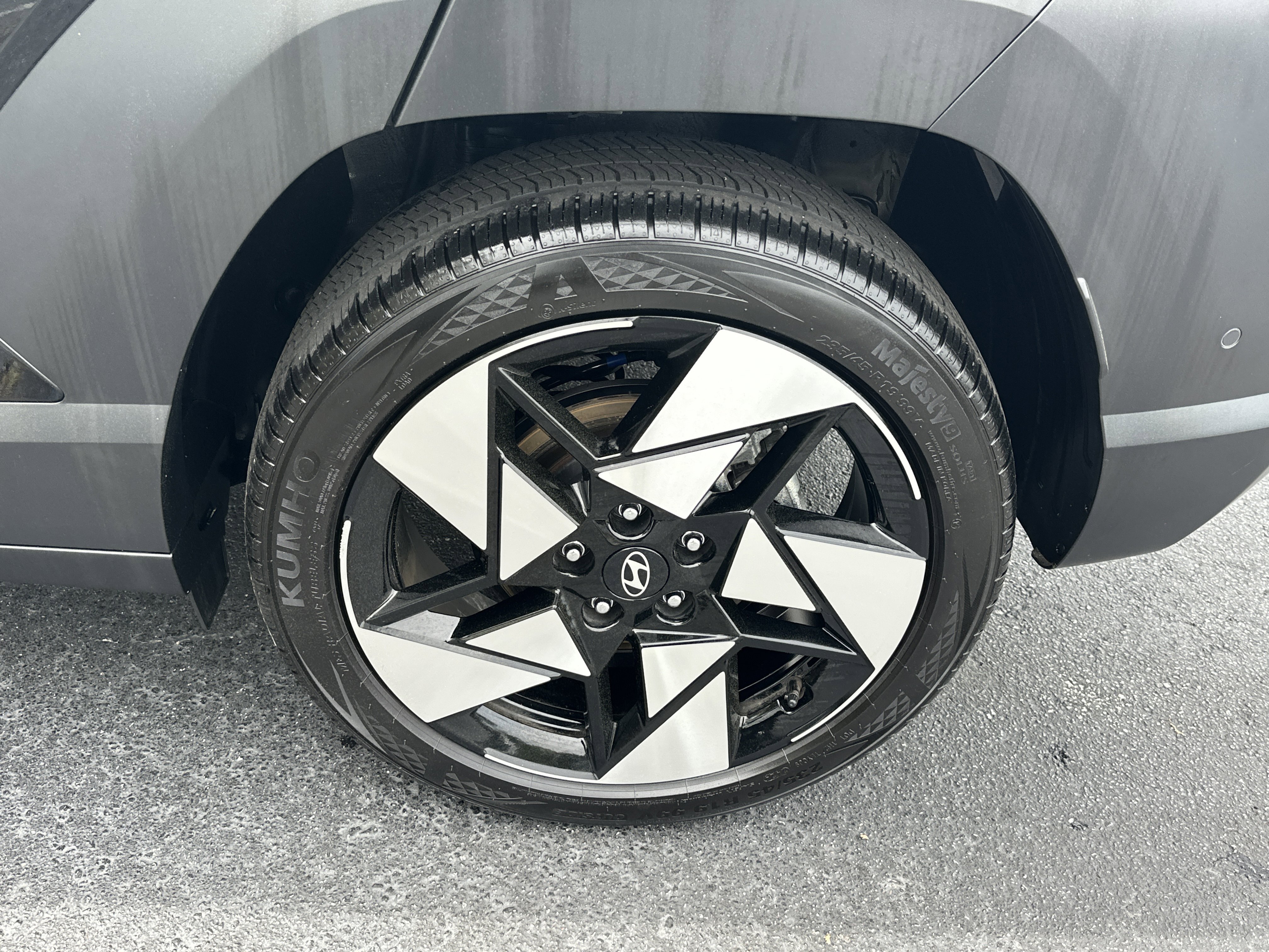 Used 2025 Hyundai Kona Limited image 21