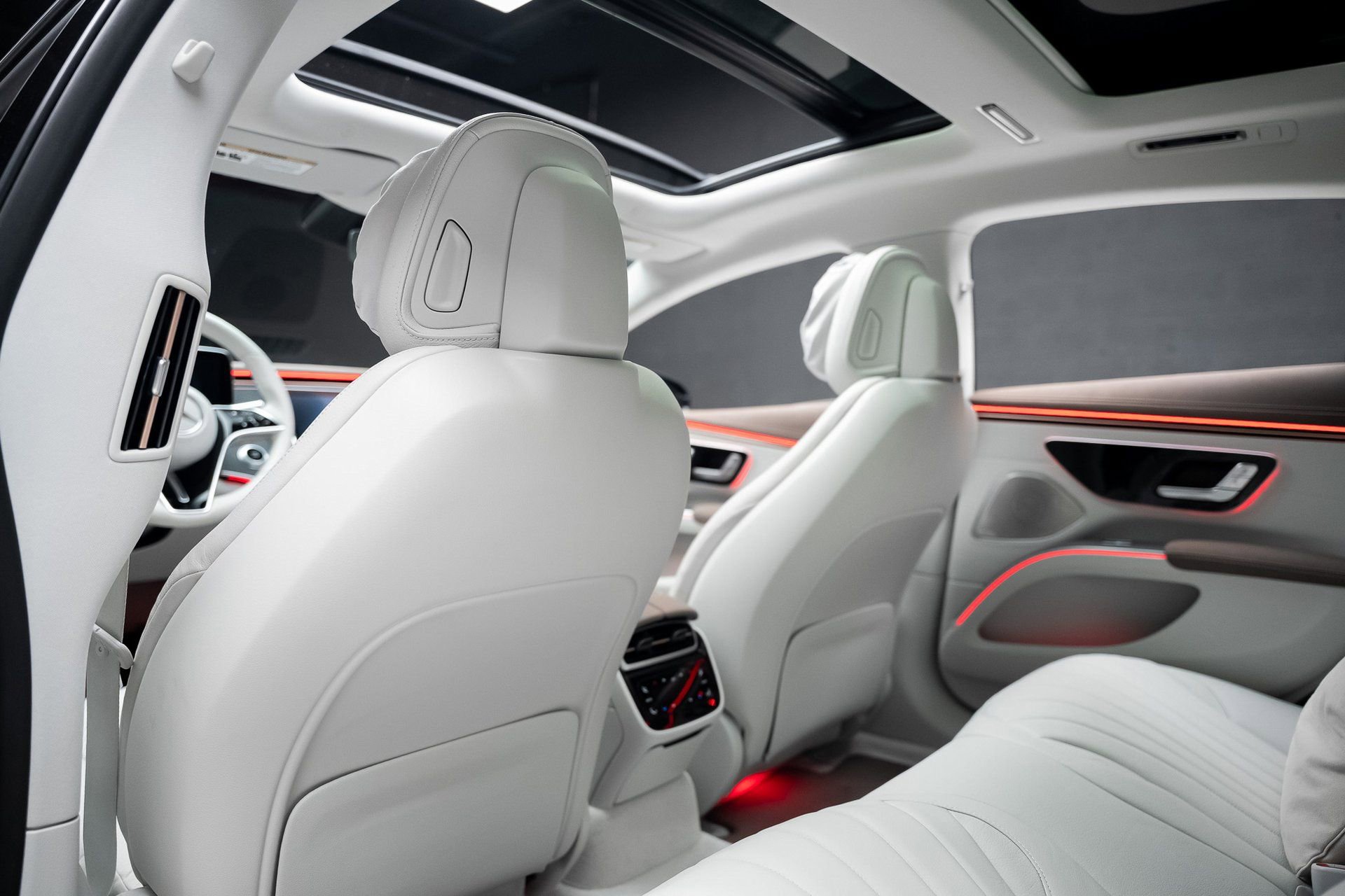 Used 2023 Mercedes-Benz EQS 450+ Sedan w/ AMG Line Exterior Package image 65