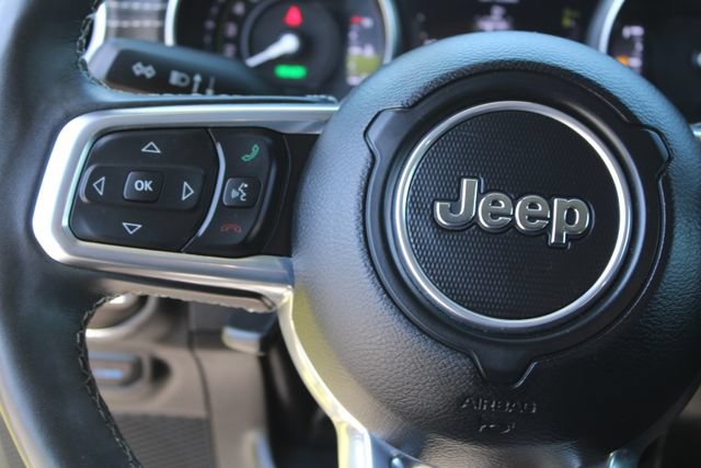 Used 2023 Jeep Wrangler Unlimited Sahara w/ Cold Weather Group AWD/4WD image 21