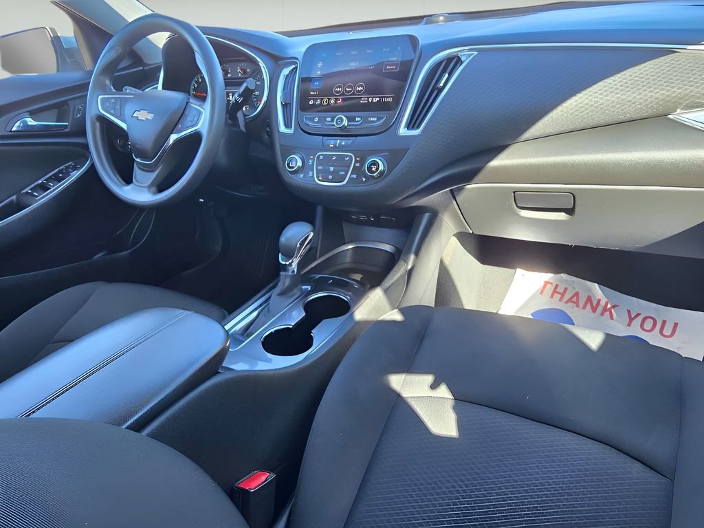 Used 2021 Chevrolet Malibu LT image 27