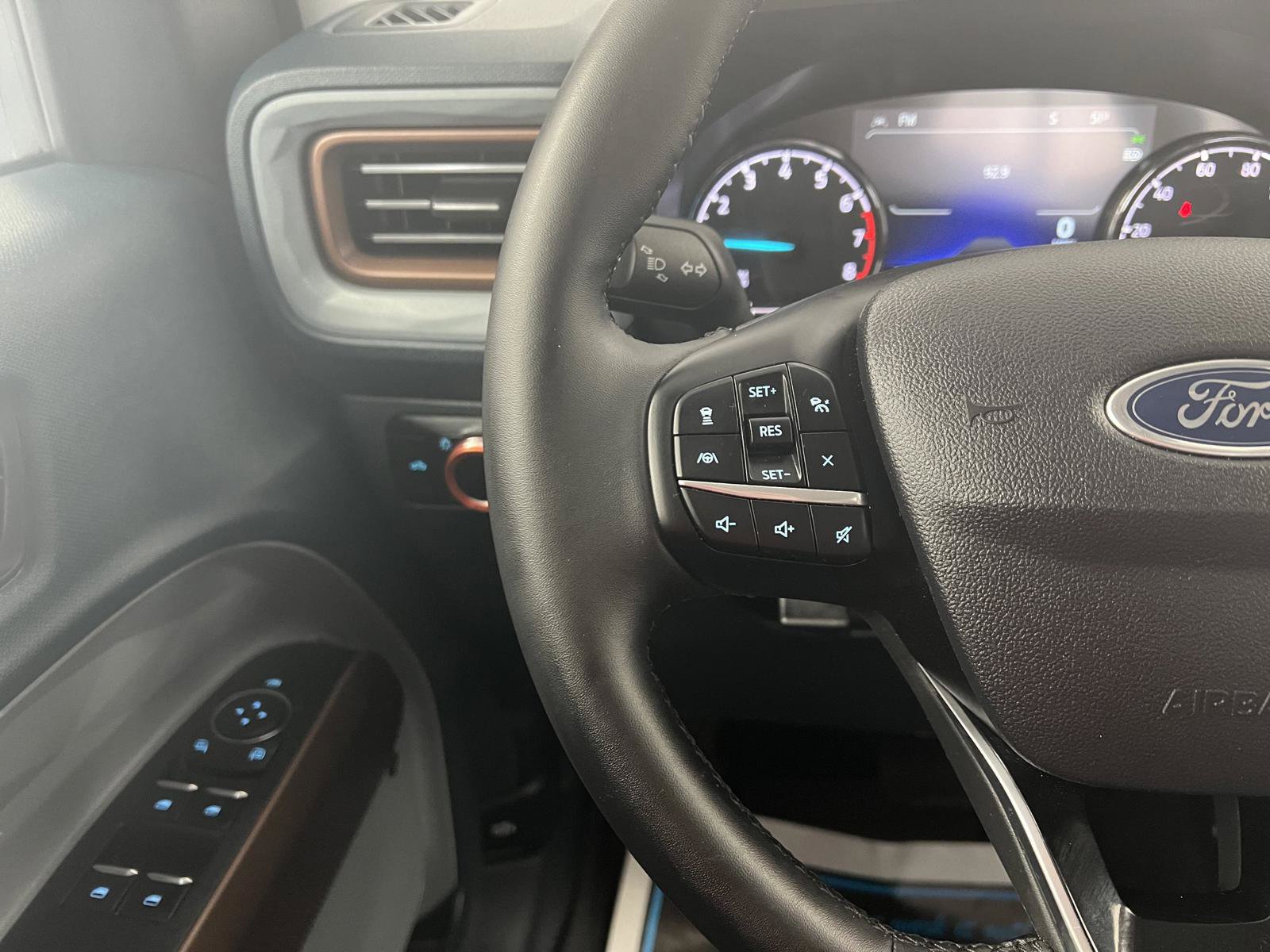 Used 2024 Ford Maverick Lariat AWD/4WD image 27