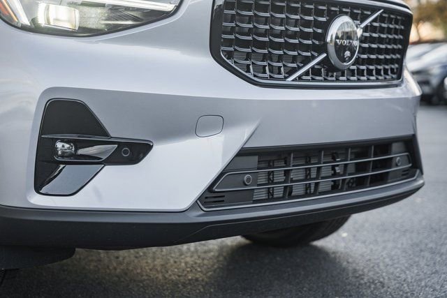 New 2026 Volvo XC40 B4 Plus w/ Protection Package Premier image 11