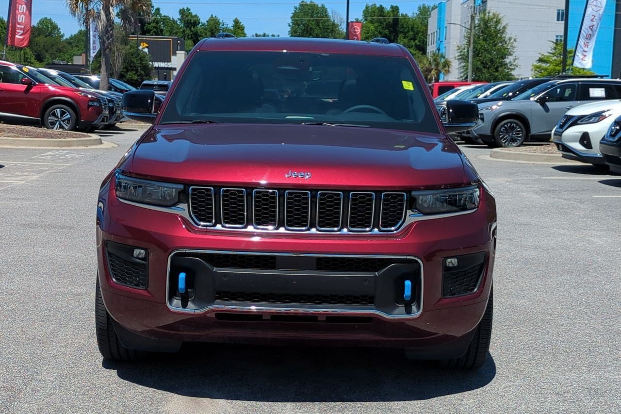 Used 2024 Jeep Grand Cherokee Overland w/ Trailer Tow Package AWD/4WD image 9