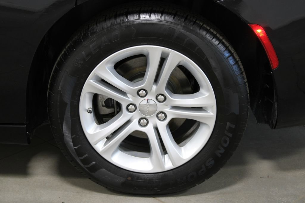 Used 2022 Dodge Charger SXT RWD image 15