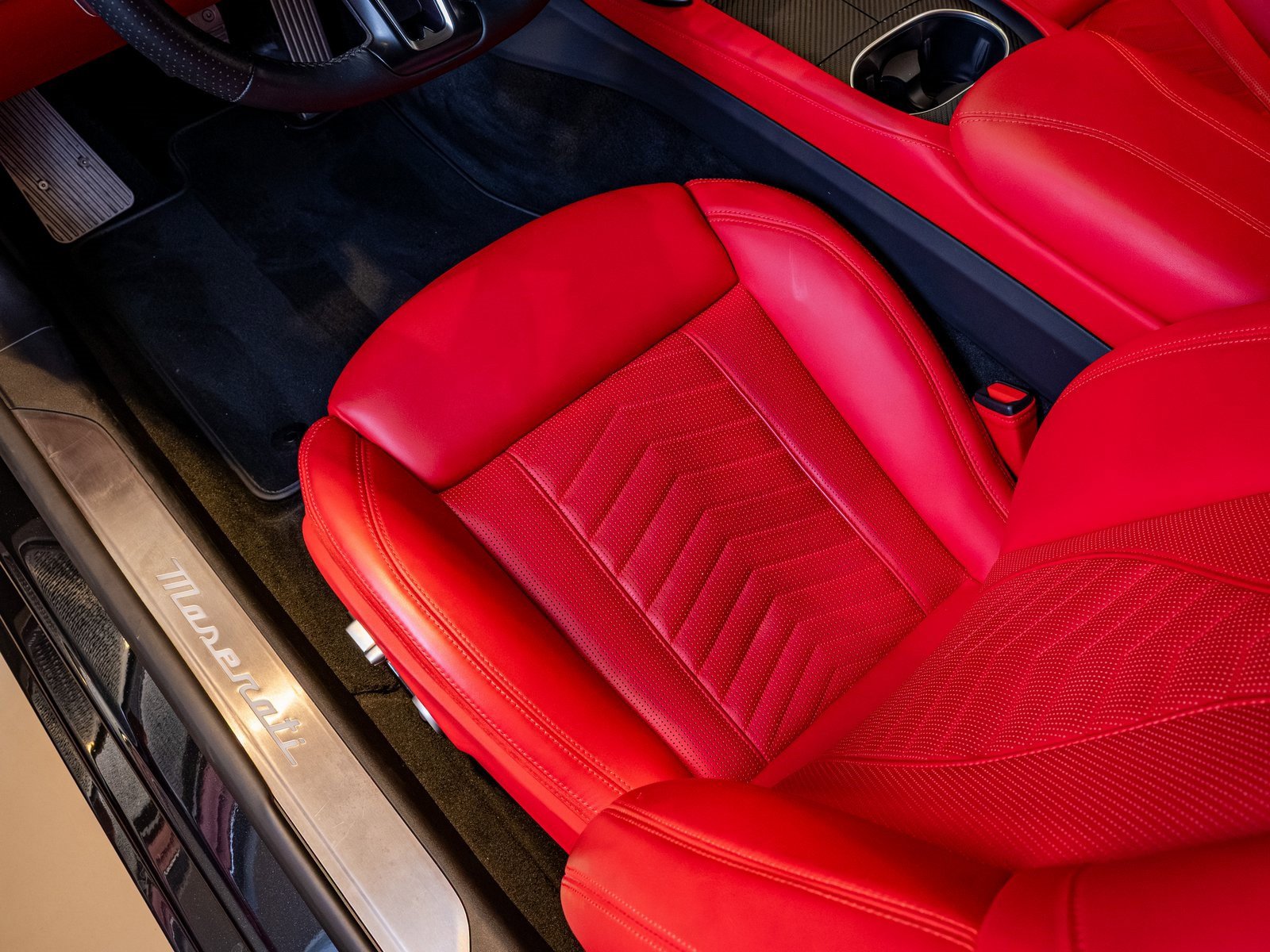 Used 2024 Maserati GranTurismo Trofeo image 12