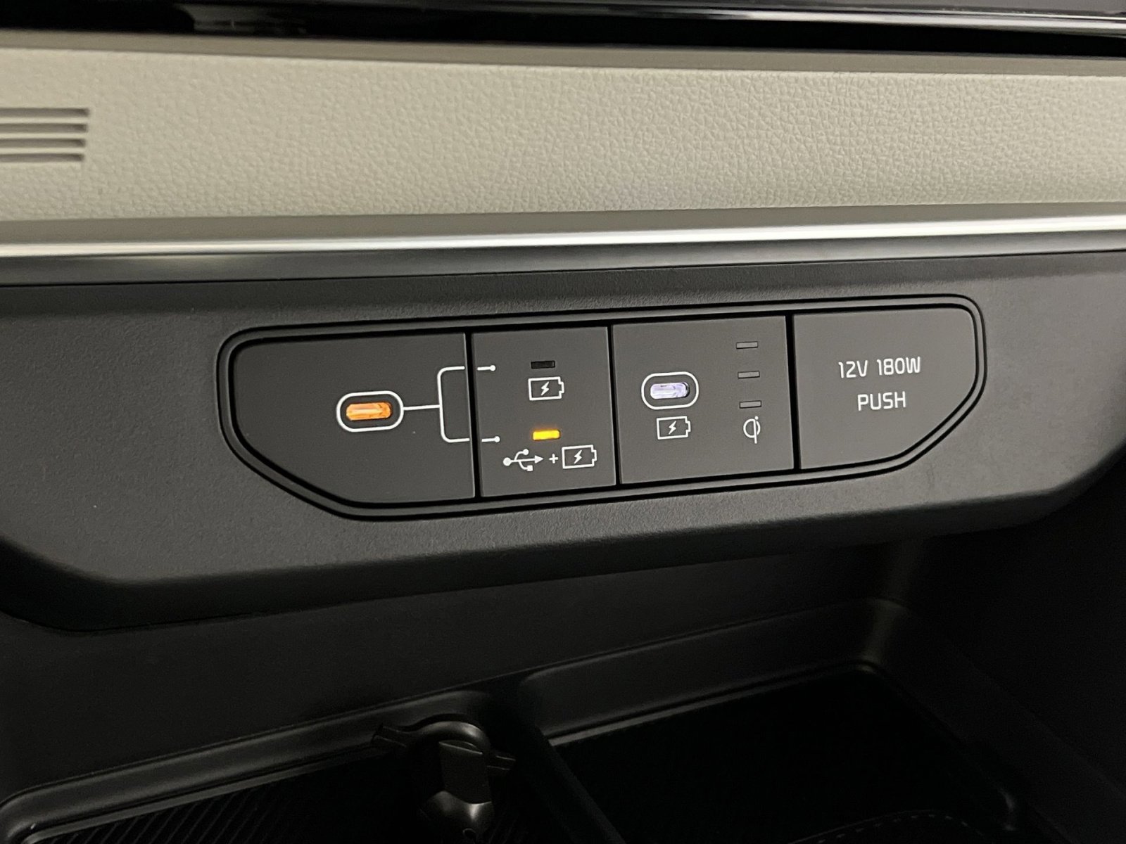 New 2026 Kia Carnival SX w/ SX Dark Edition Package image 36