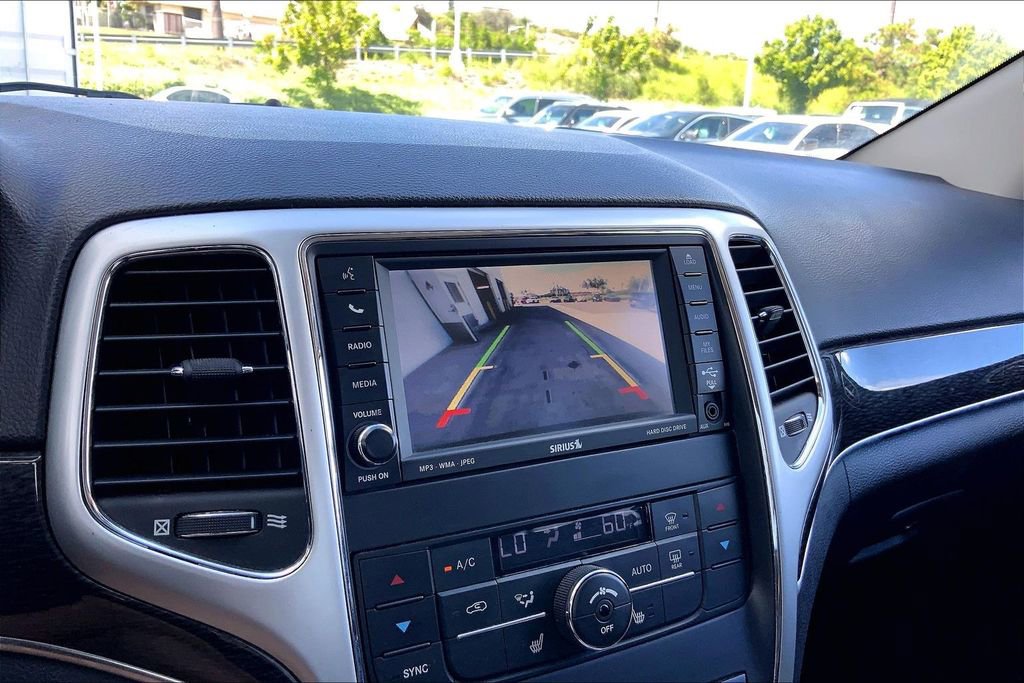 Used 2011 Jeep Grand Cherokee 70th Anniversary RWD image 19