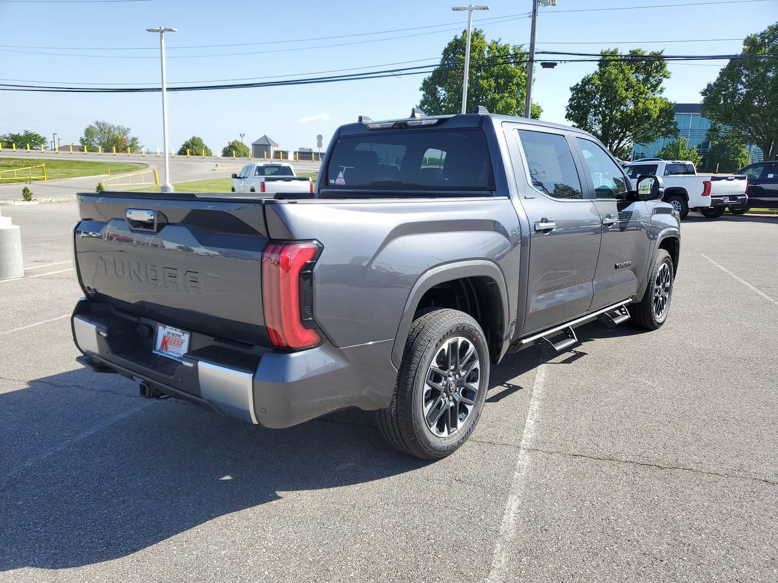 New 2026 Toyota Tundra Limited AWD/4WD image 4