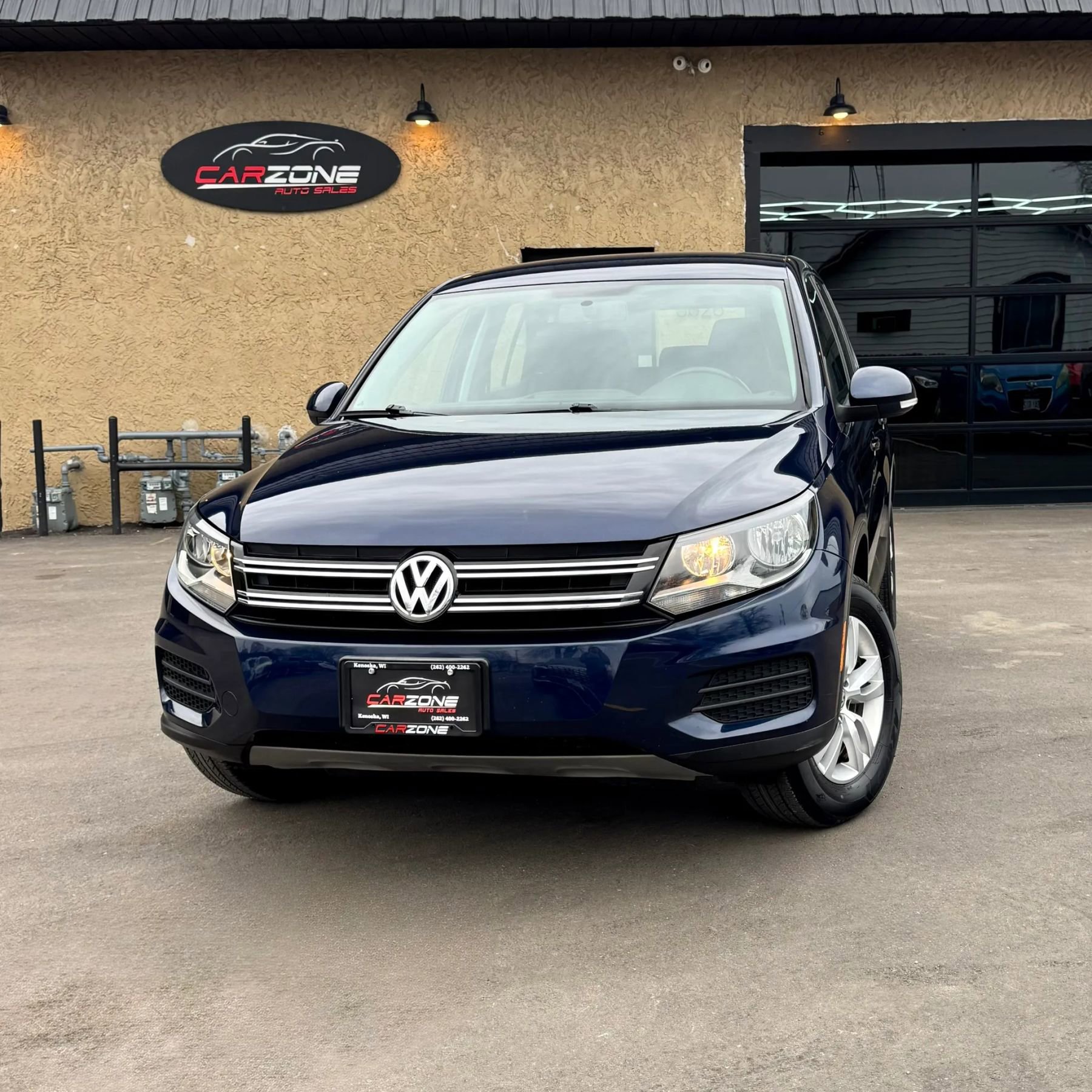 Used 2013 Volkswagen Tiguan S FWD image 1