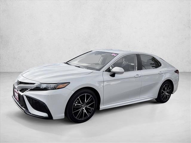 Used 2024 Toyota Camry SE