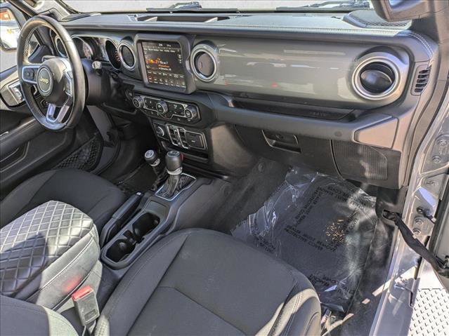 Used 2022 Jeep Gladiator Overland w/ Cold Weather Group image 21