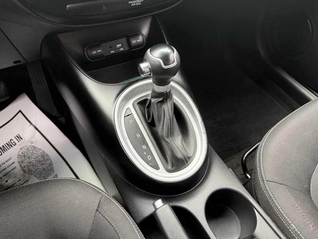 Used 2017 Kia Soul + image 17