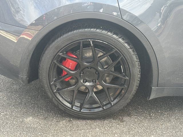 Used 2022 Tesla Model Y Performance image 20