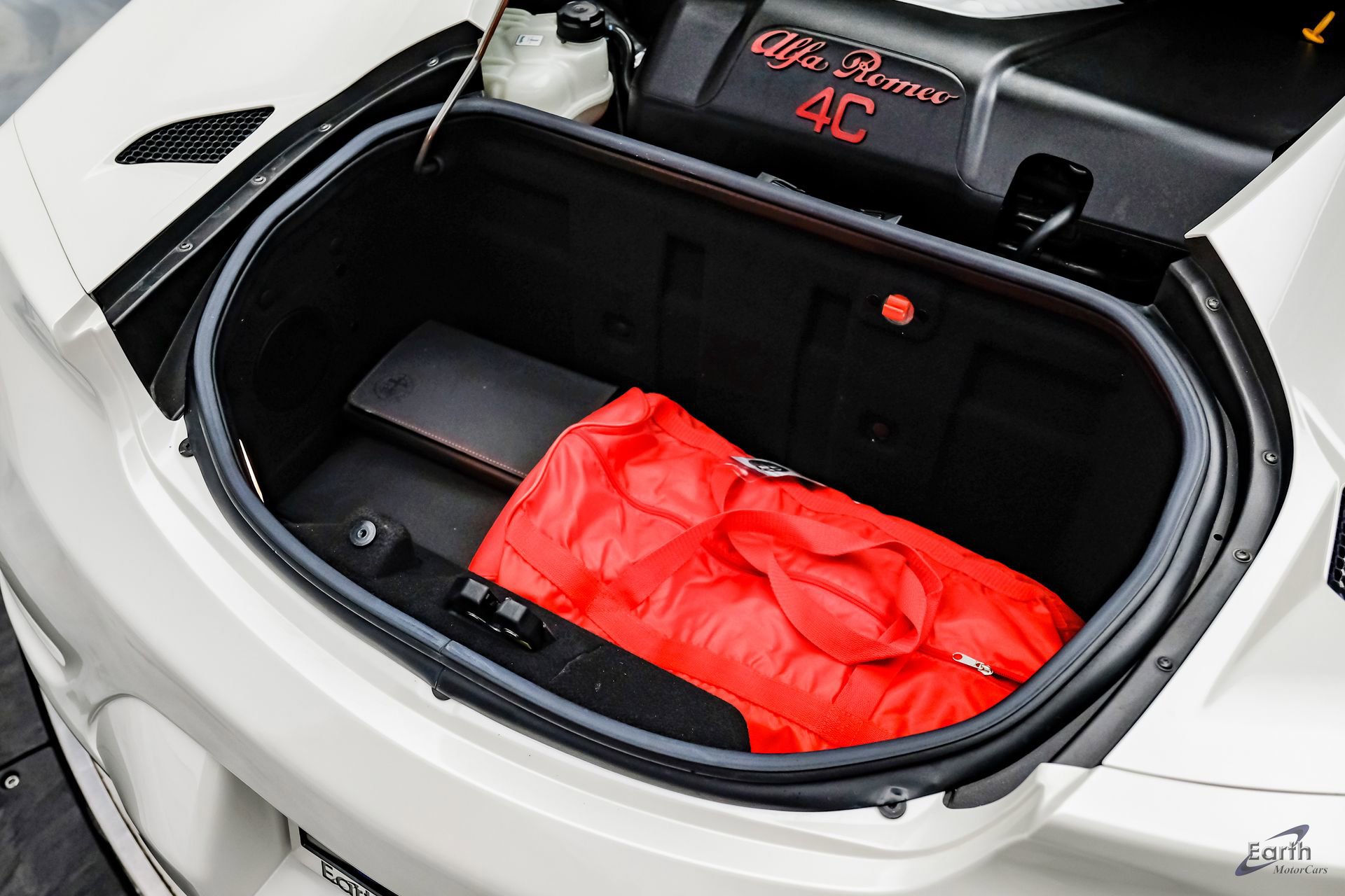 Used 2015 Alfa Romeo 4C Coupe w/ Leather Interior Group image 82