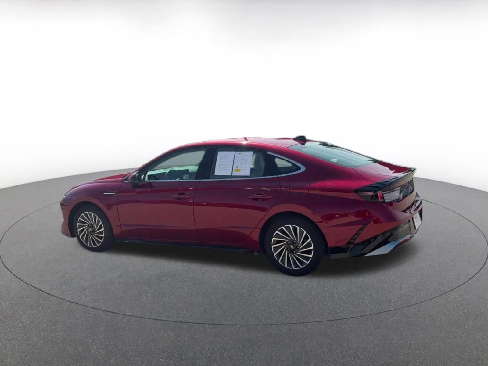 Used 2025 Hyundai Sonata SEL FWD image 10