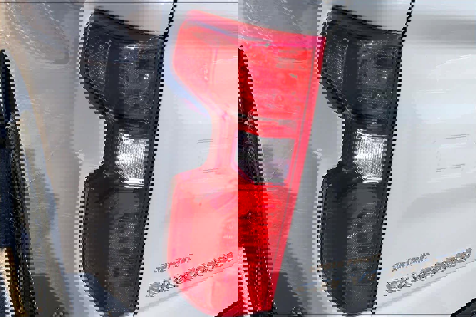 Certified 2024 Chevrolet Silverado 1500 Custom image 28