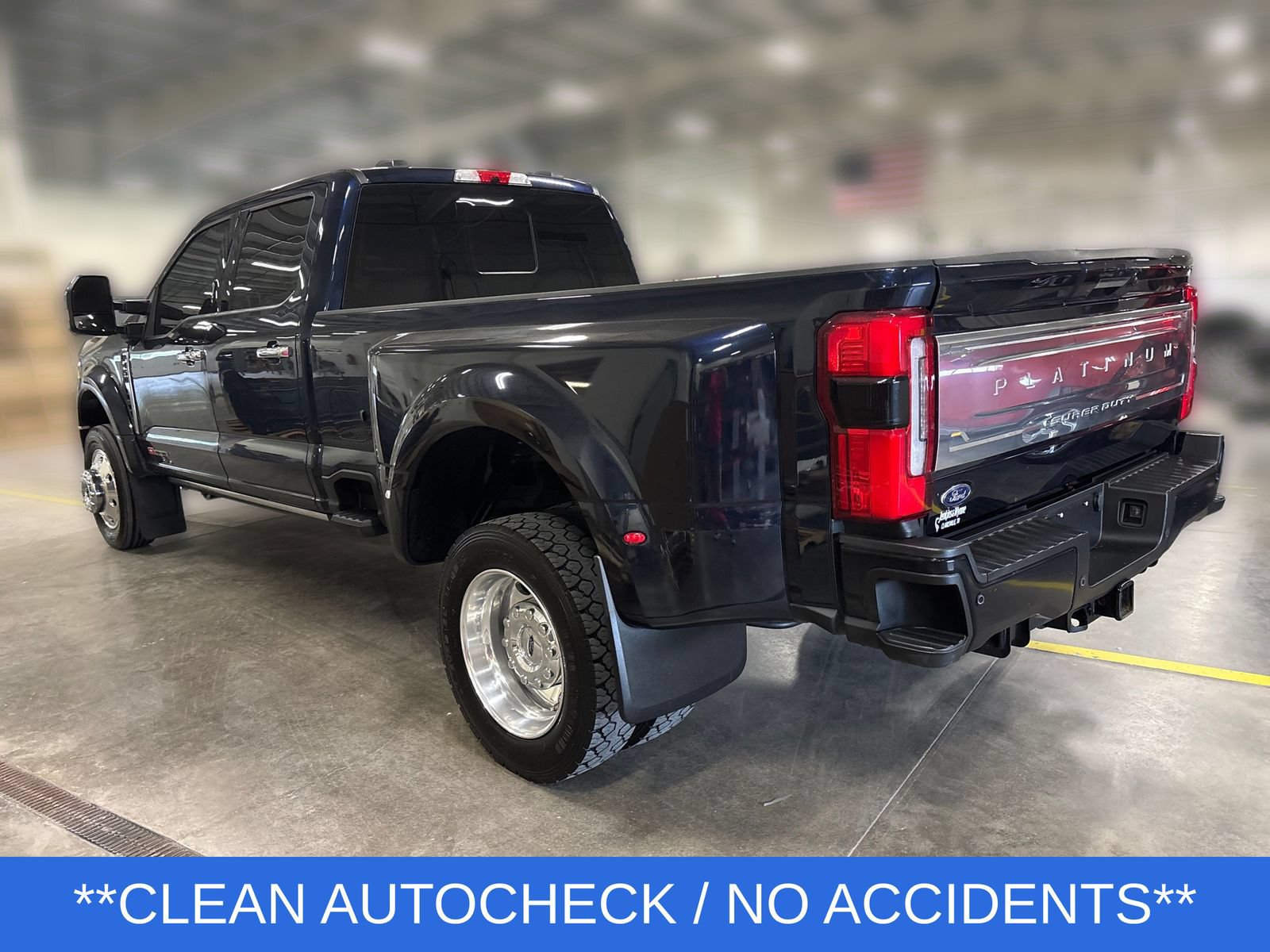 Used 2024 Ford F450 Platinum w/ FX4 Off-Road Package AWD/4WD image 3