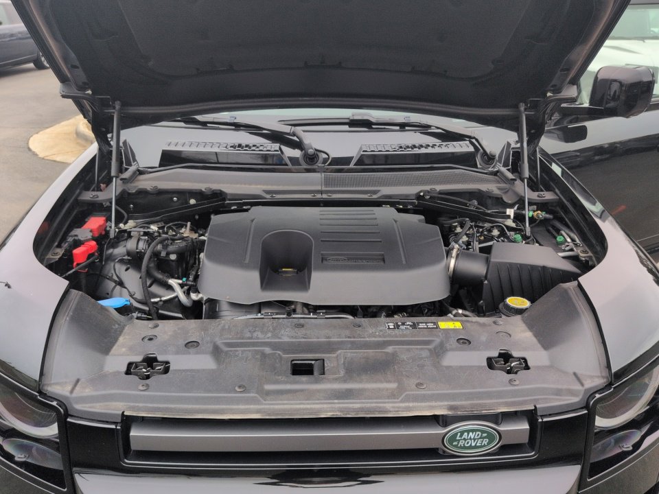 Used 2025 Land Rover Defender 130 Outbound image 16