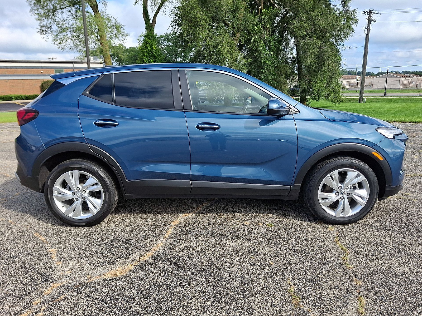 Used 2024 Buick Encore GX Preferred FWD image 25