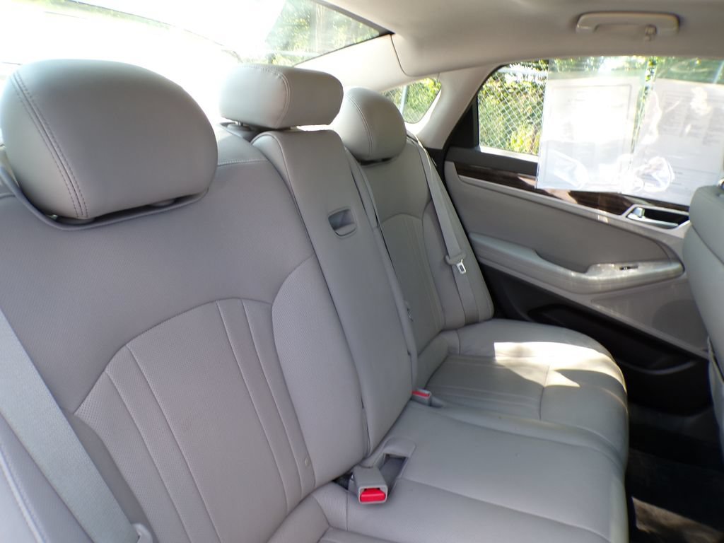Used 2015 Hyundai Genesis 3.8 w/ Option Group 02 AWD/4WD image 18