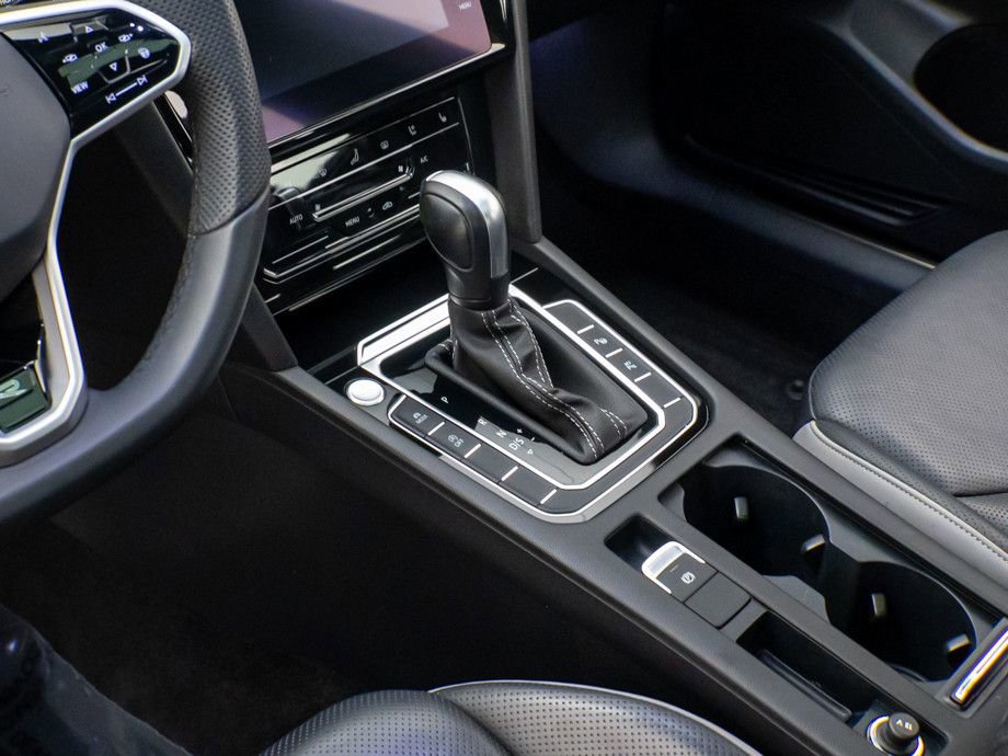 Used 2021 Volkswagen Arteon SEL Premium image 11