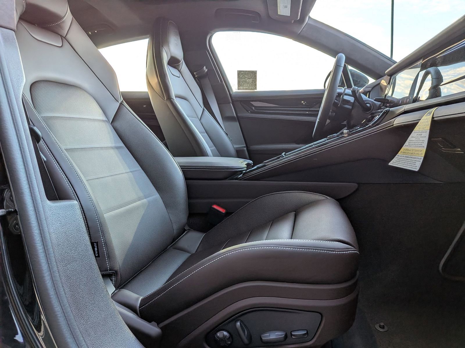 New 2026 Porsche Panamera 4S image 25