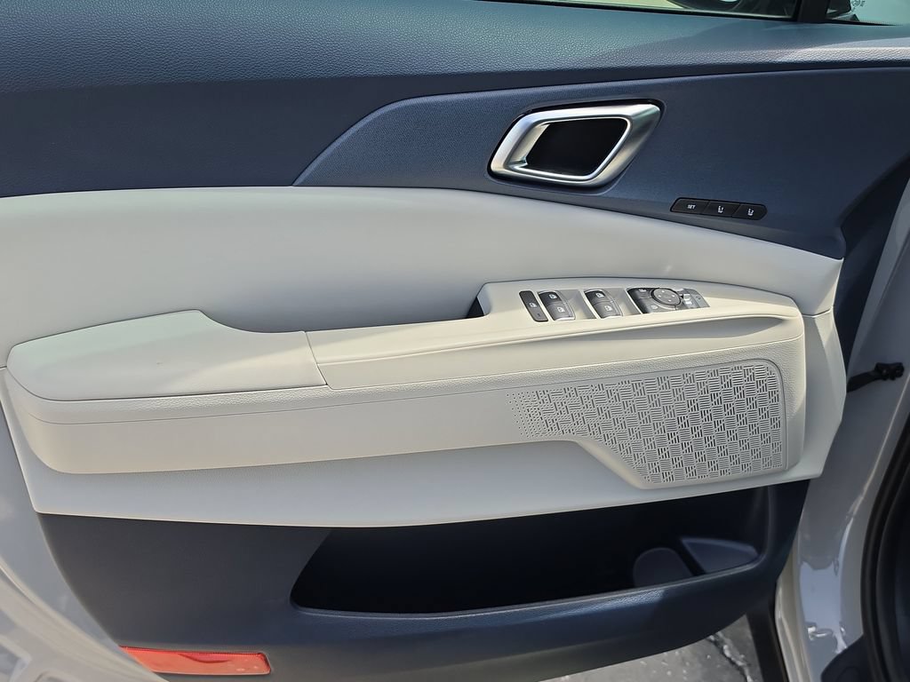 New 2026 Kia Carnival SX FWD image 19
