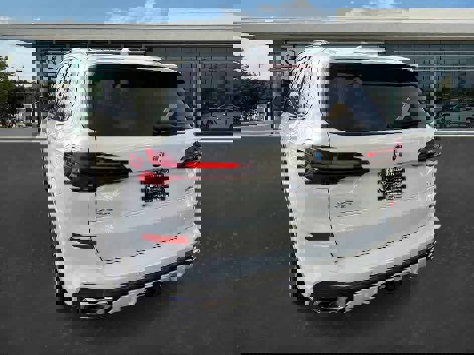 New 2026 BMW X5 xDrive40i w/ M Sport Package image 6