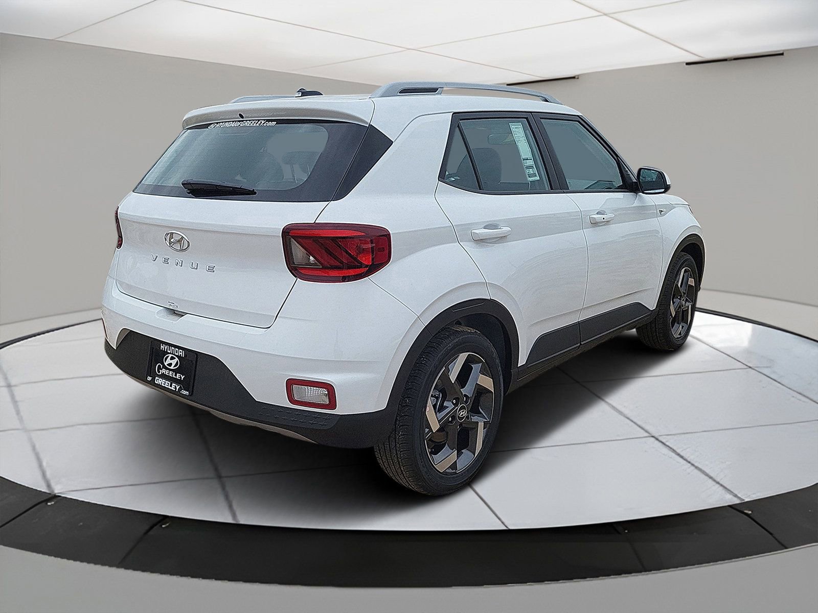 Used 2025 Hyundai Venue SEL image 3