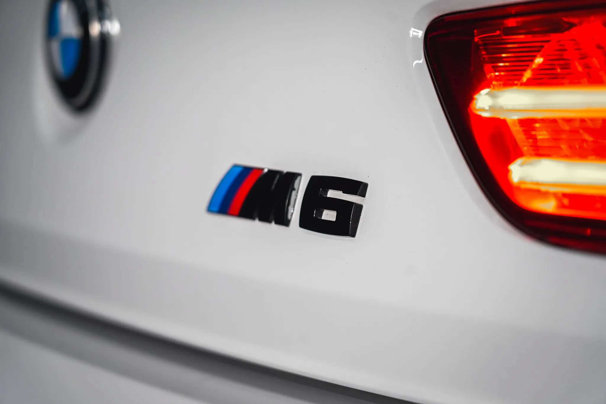 Used 2016 BMW M6 Gran Coupe w/ Executive Package RWD image 25
